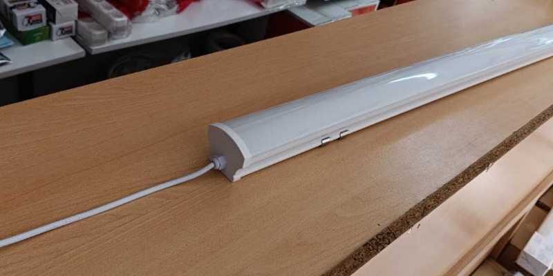 PROLİNE 40 - 40W IP65 ETANJ ARMATÜR